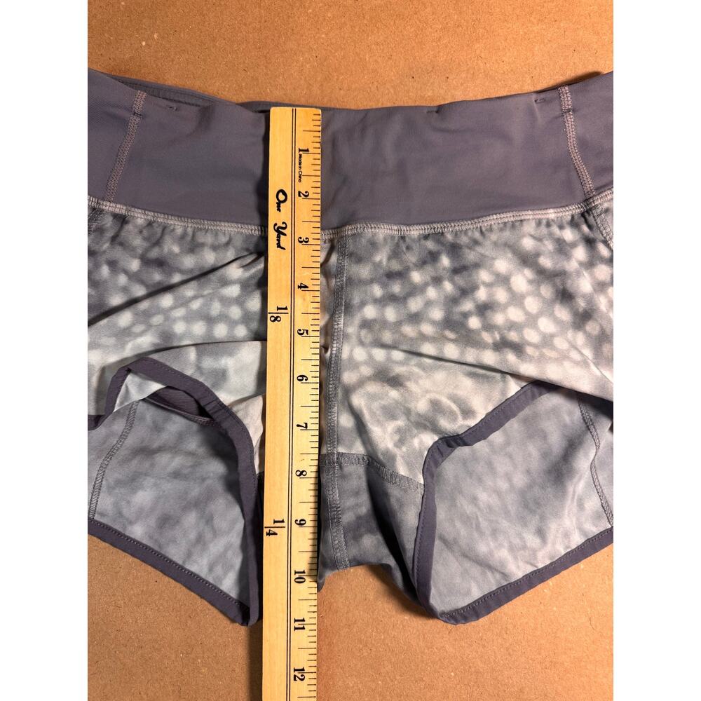 Lululemon Run Speed Shorts 2.5” Size 2 Snowy Owl Magnum Gray - Picture 12 of 12
